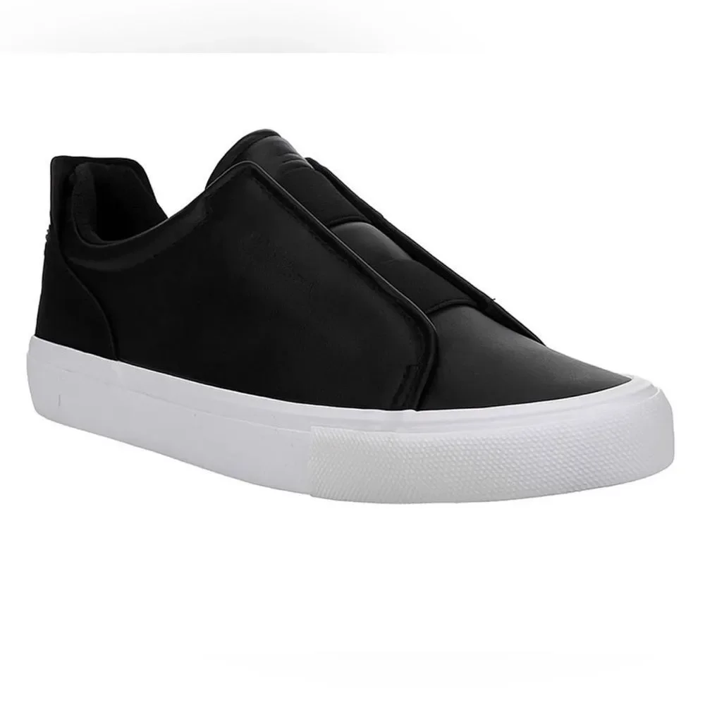 London Fog Black and White Men's Slip-On Sneakers